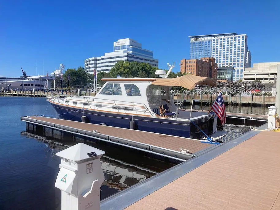 Sabre 36 Profile Luxury Yacht